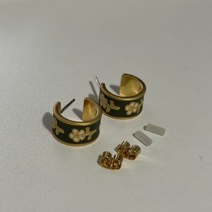 Madewell Wild Daisy Enamel Huggie Hoop Earrings